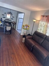 680 NE 136th St in North Miami, FL - Building Photo - Building Photo