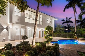 552 Palm Dr in Hallandale Beach, FL - Building Photo - Building Photo