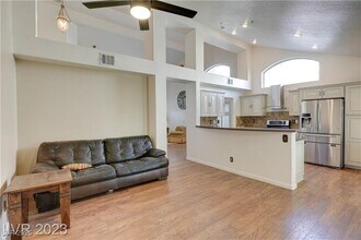 8958 Sierra Palms Way in Henderson, NV - Building Photo - Building Photo