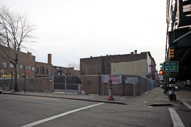 388 Broadway in Brooklyn, NY - Building Photo - Building Photo