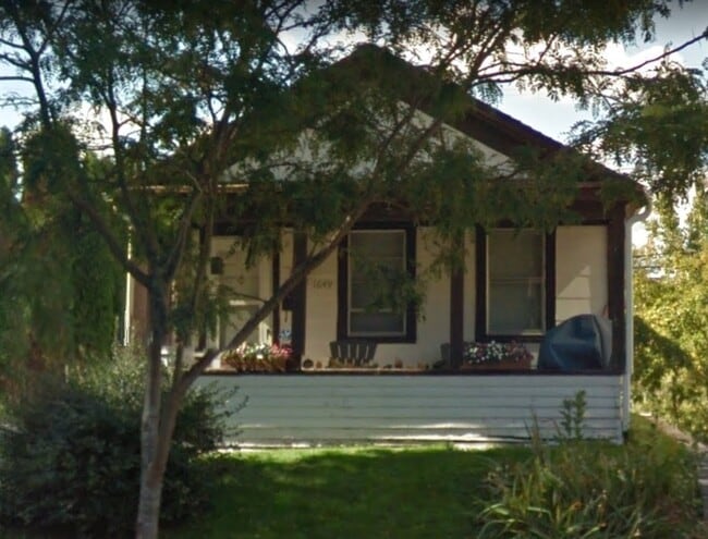 property at 1649 N Jackson St