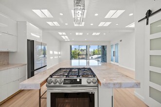 314 5th Ave in Los Angeles, CA - Building Photo - Building Photo