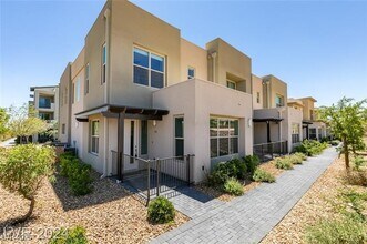 1153 Notch Peak St in Las Vegas, NV - Building Photo - Building Photo