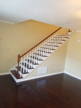 6107 Highcastle Ct in Raleigh, NC - Foto de edificio - Building Photo
