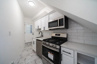 583 Gregory Ave in Weehawken, NJ - Building Photo - Building Photo