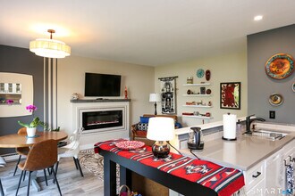 36 Turn of River Rd in Stamford, CT - Building Photo - Building Photo