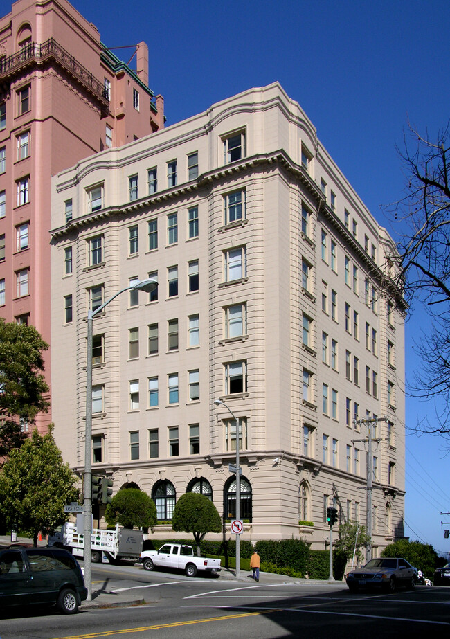 2000 Washington St in San Francisco, CA - Building Photo - Building Photo