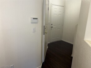 2525 Sierra Bello Ave in Las Vegas, NV - Building Photo - Building Photo