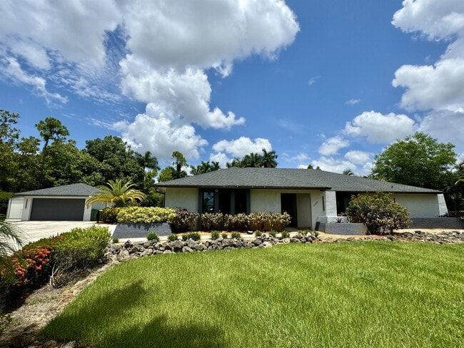 property at 5580 Cynthia Ln