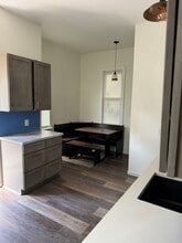 240 West Ave, Unit front in Buffalo, NY - Building Photo - Building Photo