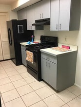 10250 Prince Pl in Largo, MD - Building Photo - Building Photo