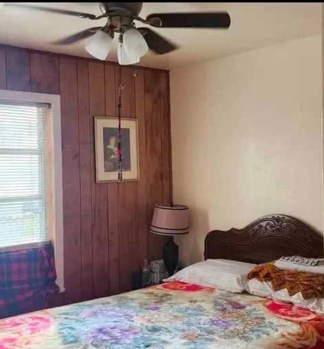 property at 13501 Joliet St