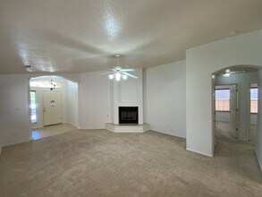 4827 McNary Ct NW in Albuquerque, NM - Building Photo - Building Photo