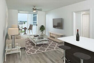 Camden Las Olas in Fort Lauderdale, FL - Building Photo - Building Photo