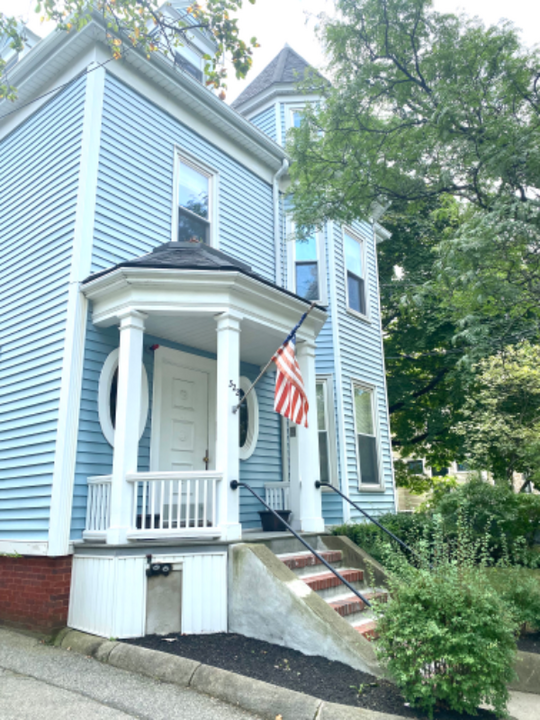 322 Brookline St in Cambridge, MA - Building Photo