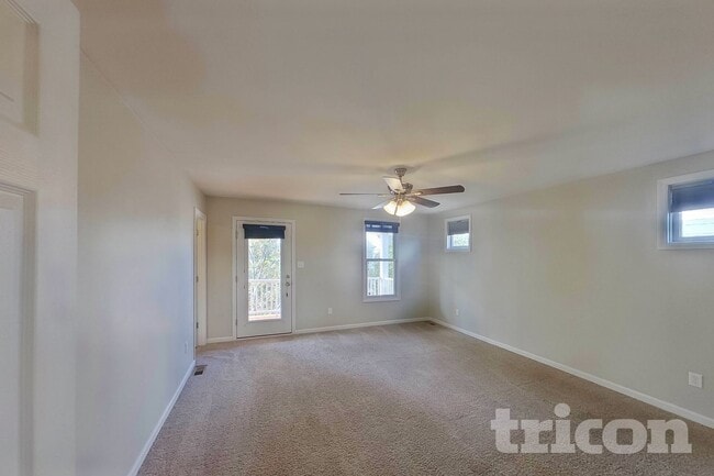 6024 New Town Dr in St. Charles, MO - Building Photo - Building Photo