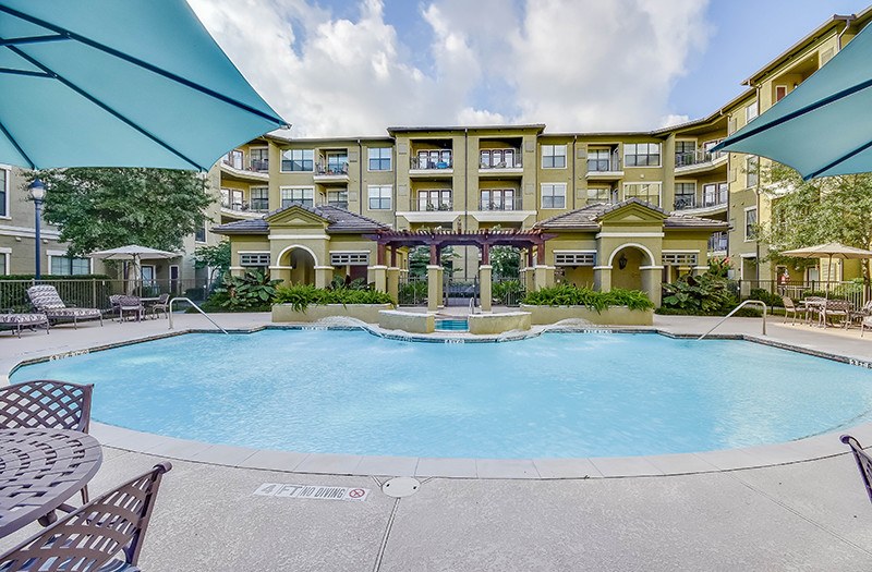 Conservatory Independent Senior Living in Spring, TX - Building Photo