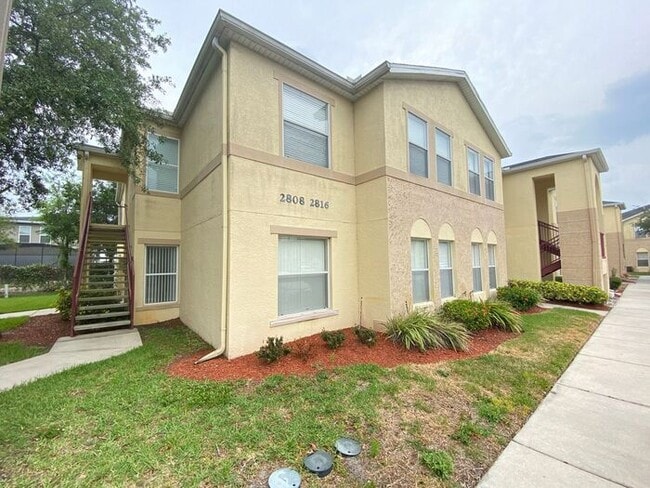2810 Club Cortile Cir