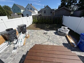 214 Grosvenor Ave in East Providence, RI - Building Photo - Building Photo