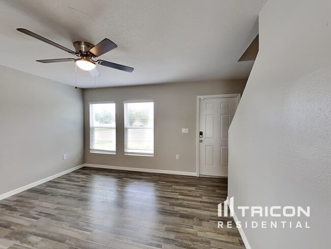 11391 Pickford St in Spring Hill, FL - Building Photo - Building Photo