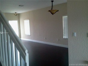 8301 NW 107th Ct-Unit -1-22 in Doral, FL - Building Photo - Building Photo