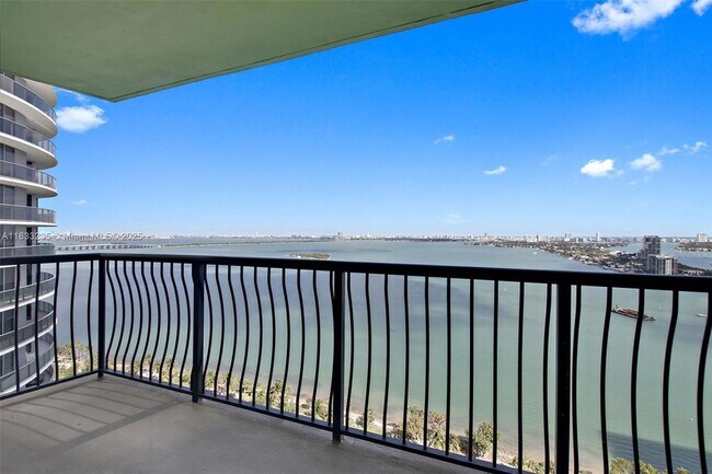 property at 1756 N Bayshore Dr