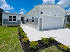 5033 Coquina Crossing Dr in Elkton, FL - Building Photo