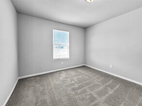 2851 Golf Crest Dr in Wharton, TX - Building Photo - Building Photo