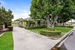 408 W Alberta St in Anaheim, CA - Building Photo