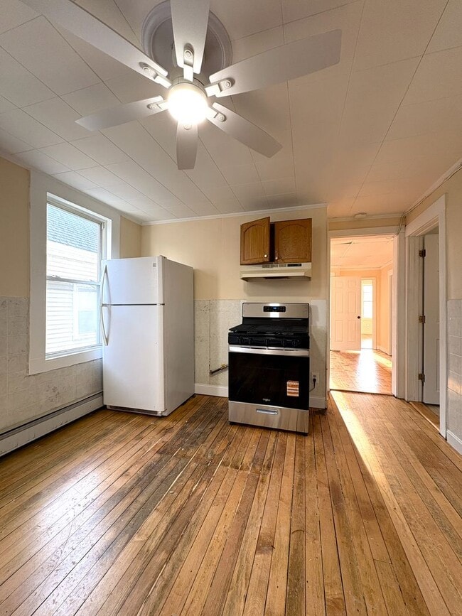 21-27 Clare St in Lowell, MA - Building Photo - Building Photo