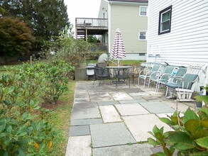 49 Fort Hill Ave in Shelton, CT - Building Photo - Building Photo