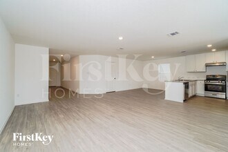 6459 Cibolo Springs in Converse, TX - Building Photo - Building Photo