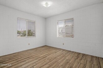 4006 Laredo Ave in El Paso, TX - Building Photo - Building Photo
