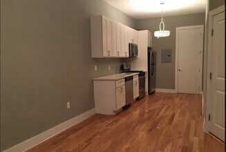 19 Lincoln St in Jersey City, NJ - Building Photo - Building Photo