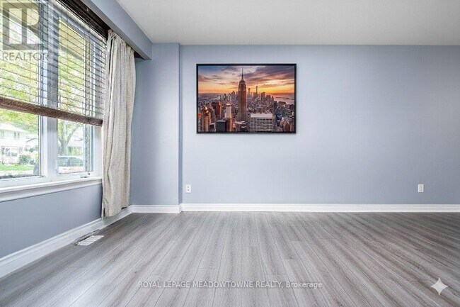 15 Lafayette Dr in St Catharines, ON - Building Photo - Building Photo