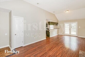 7140 Maryland Ct in Memphis, TN - Building Photo - Building Photo