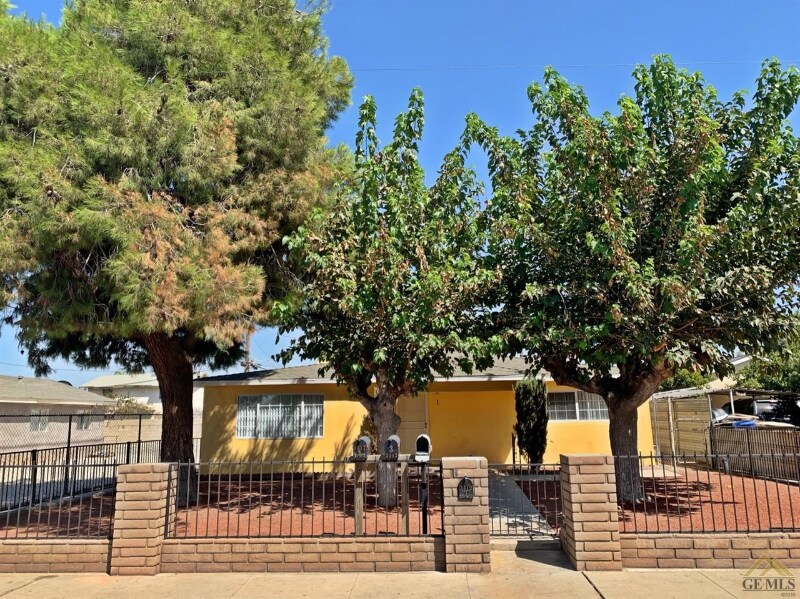 3312 Elda Ave in Bakersfield, CA - Building Photo