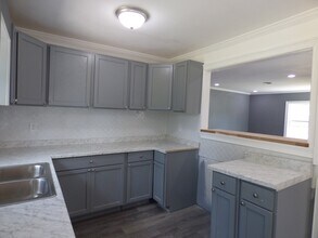 1030 Clairmont Dr, Unit 4964-108 in Orange, TX - Foto de edificio - Building Photo