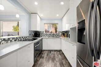 1734 N Fuller Ave in Los Angeles, CA - Building Photo - Building Photo