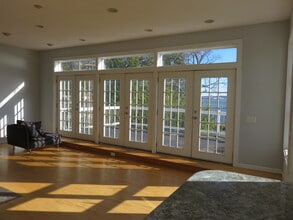 215 First Ave, Unit #3 in West Haven, CT - Building Photo - Building Photo
