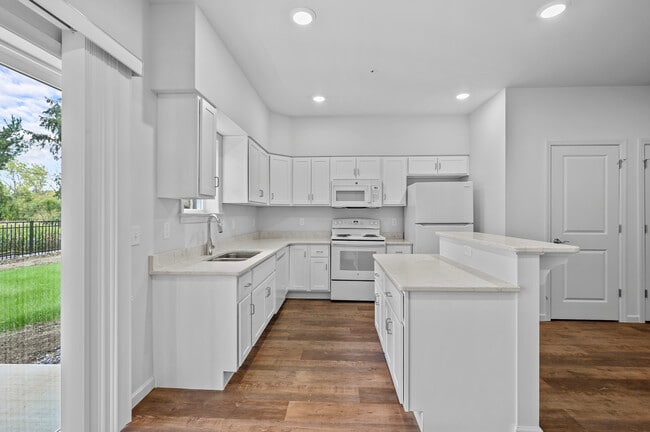 The Oasis in Lancaster, PA - Building Photo - Interior Photo