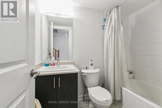 65 Akil Thomas Gdns in Toronto, ON - Building Photo - Building Photo