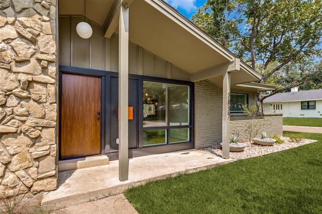 3837 Clubway Ln in Dallas, TX - Building Photo - Building Photo