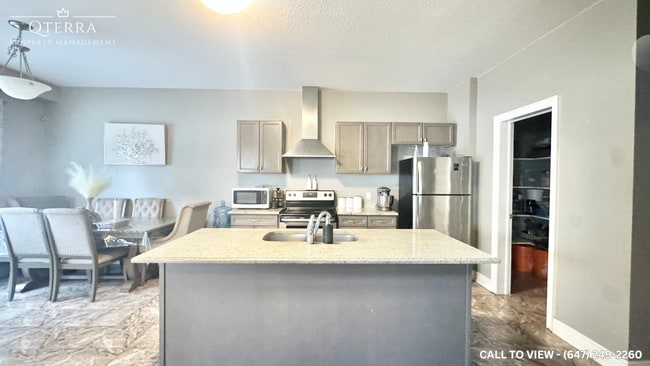 202 Eaglecrest St in Kitchener, ON - Building Photo - Building Photo