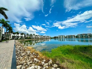 4670 NW 84th Ave in Doral, FL - Building Photo - Building Photo