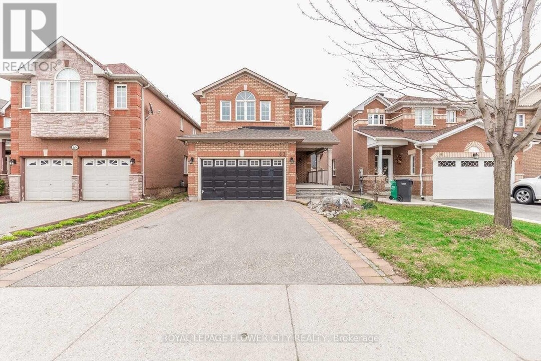 63 Orchid Dr in Brampton, ON - Building Photo