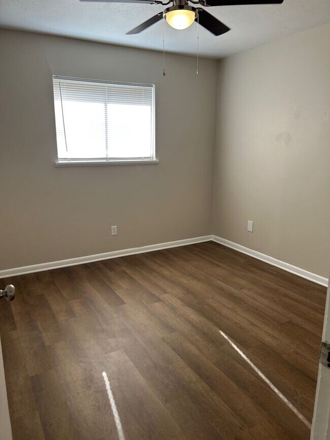 127 Monroe St in Ball, LA - Building Photo - Building Photo
