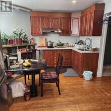 130 Edmonton Dr in Toronto, ON - Building Photo - Building Photo