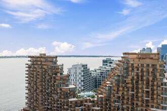 155 Merchants' Wharf in Toronto, ON - Building Photo - Building Photo