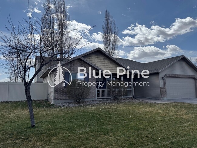 294 Oaktrail Dr in Rexburg, ID - Building Photo - Building Photo